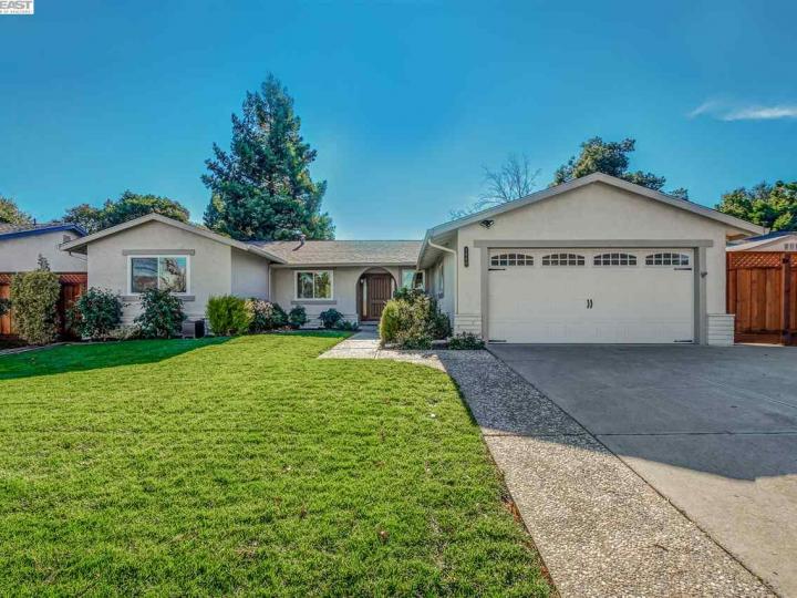 2860 Westwood Ave, San Ramon, CA | Boone Acres Park. Photo 2 of 26