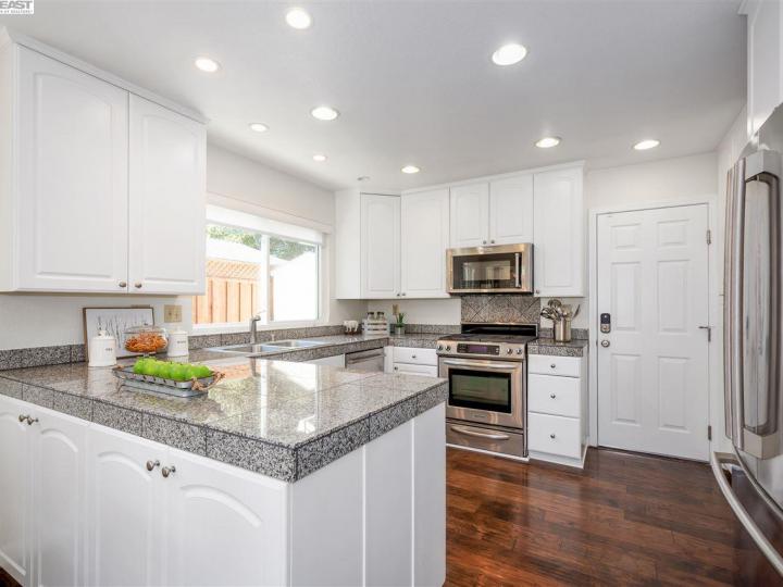2860 Westwood Ave, San Ramon, CA | Boone Acres Park. Photo 11 of 26