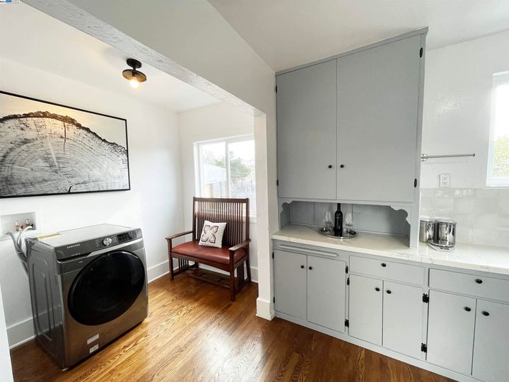 3008 Myrtle St, Oakland, CA | . Photo 16 of 38