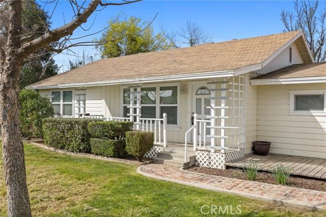 303 Maple St, Shafter, CA | . Photo 3 of 35