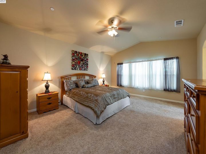 3075 N Carriage Ave, Fresno, CA | . Photo 25 of 40