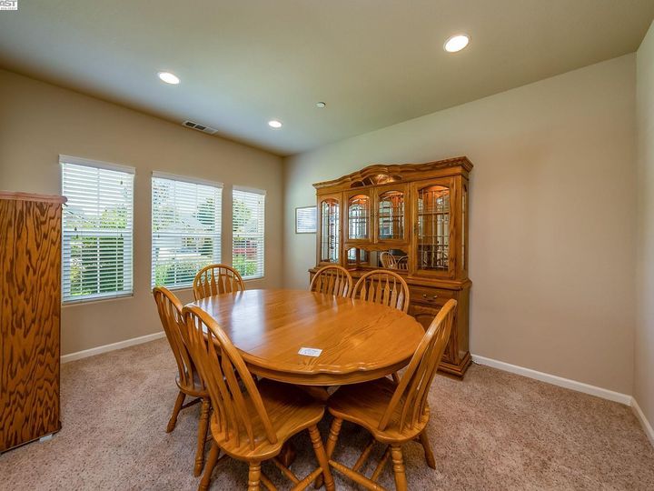 3075 N Carriage Ave, Fresno, CA | . Photo 7 of 40