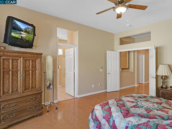 310 Gladstone Dr, Brentwood, CA | Summerset 2. Photo 23 of 35