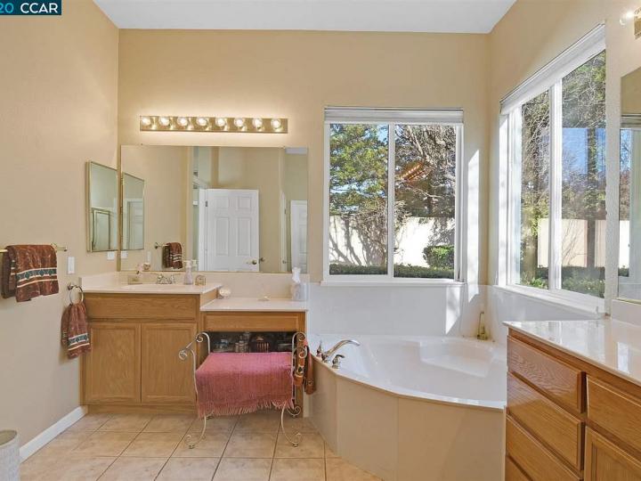 310 Gladstone Dr, Brentwood, CA | Summerset 2. Photo 25 of 35