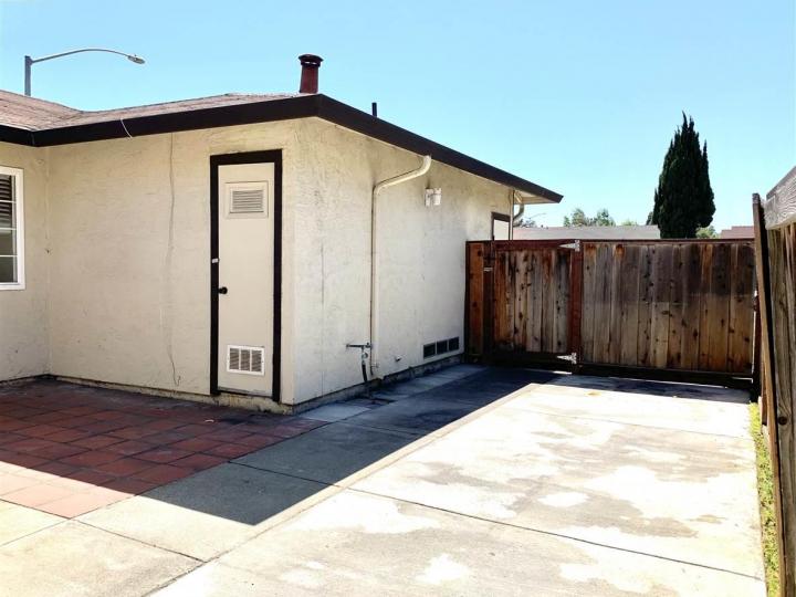 31260 Fredi St Union City CA Multi-family home. Photo 24 of 28