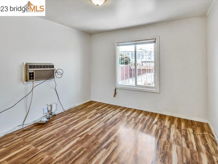 319 Ghormley Ave, Oakland, CA | Brookfield. Photo 20 of 36