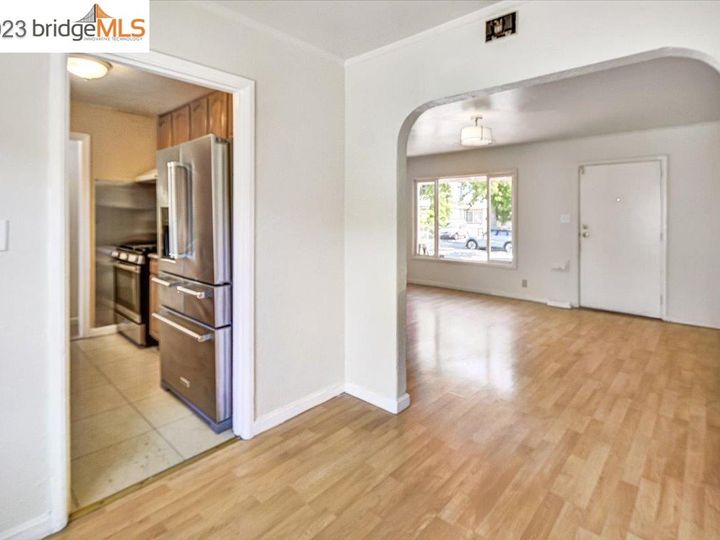 319 Ghormley Ave, Oakland, CA | Brookfield. Photo 10 of 36