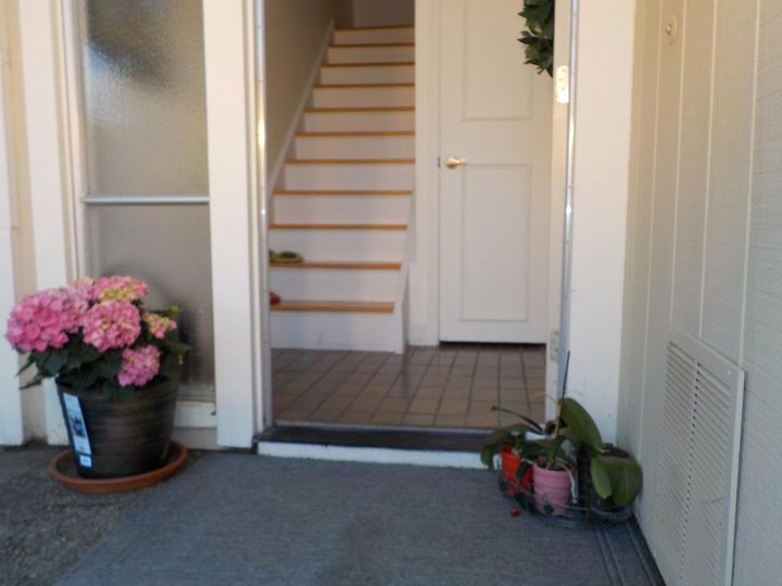 320 Ridgeview Dr, Pleasant Hill, CA, 94523 Townhouse. Photo 32 of 38