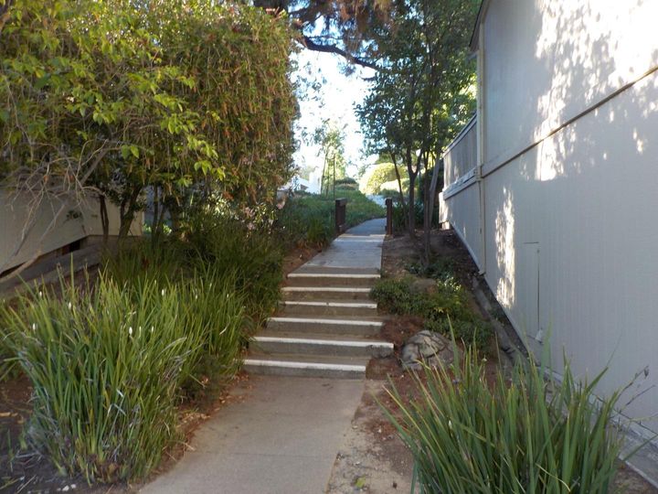 320 Ridgeview Dr, Pleasant Hill, CA, 94523 Townhouse. Photo 36 of 38