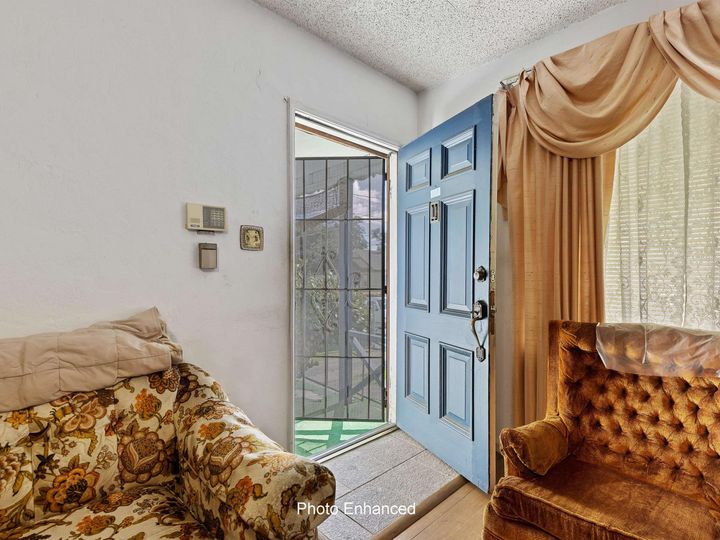 3200 Brookdale Ave, Oakland, CA | Dimond District. Photo 4 of 13