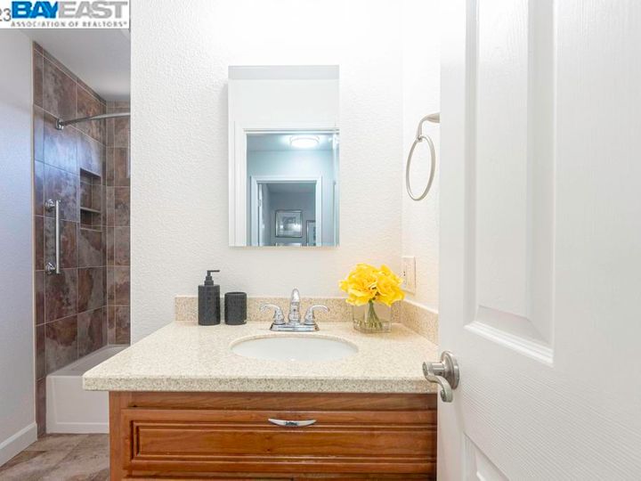 32469 Deborah Dr, Union City, CA | Town And Country. Photo 16 of 50
