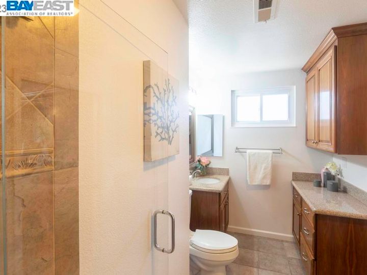 32469 Deborah Dr, Union City, CA | Town And Country. Photo 22 of 50