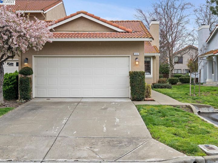 348 Marie Cmn, Livermore, CA, 94550 Townhouse. Photo 2 of 39