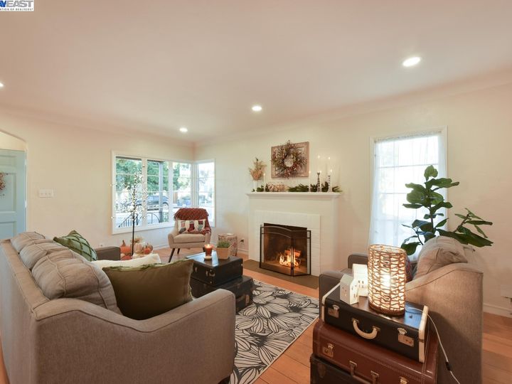 349 Belleview Dr, San Leandro, CA | Best Manor. Photo 6 of 28