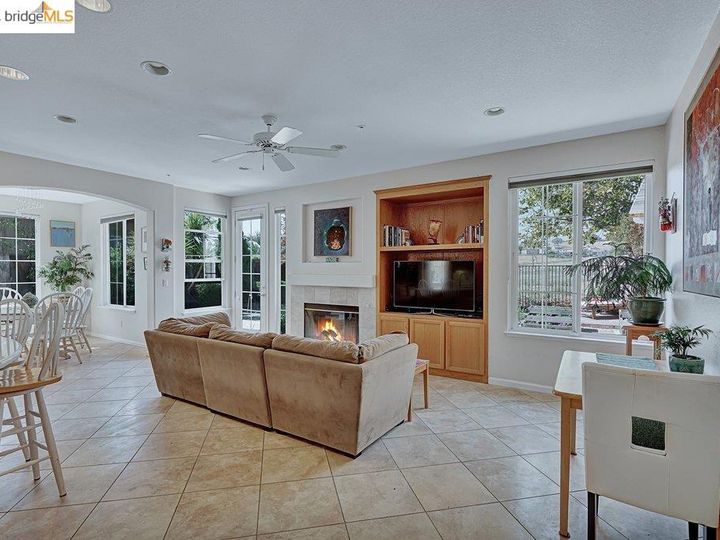 349 Foothill Dr, Brentwood, CA | Deer Ridge. Photo 10 of 38