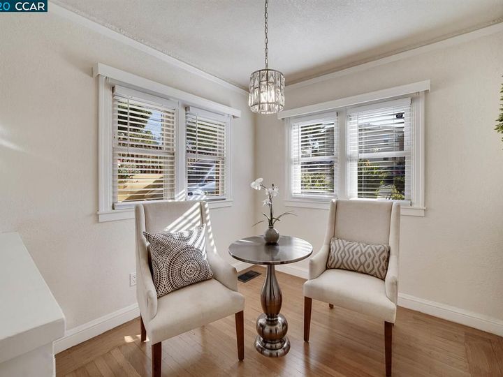 3663 Delmont Ave, Oakland, CA | Chimes Terrace. Photo 16 of 40