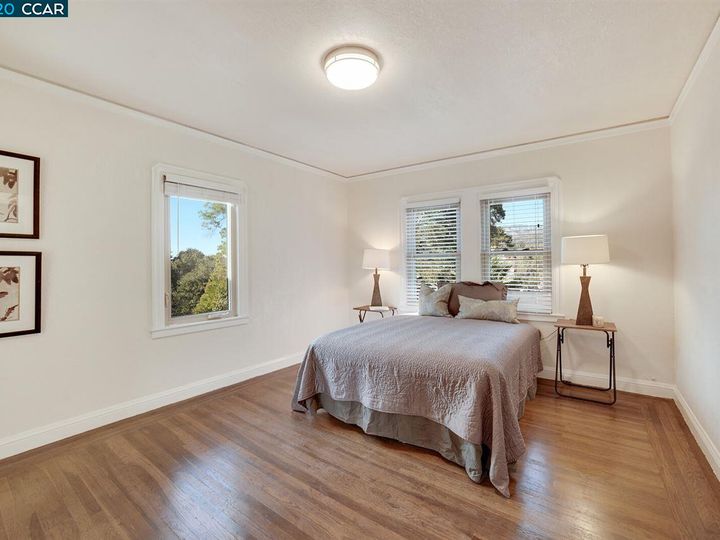 3663 Delmont Ave, Oakland, CA | Chimes Terrace. Photo 22 of 40