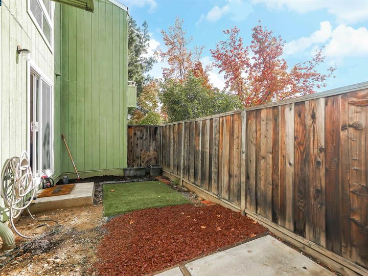 3737 Clayton Rd, Concord, CA, 94521 Townhouse. Photo 18 of 20