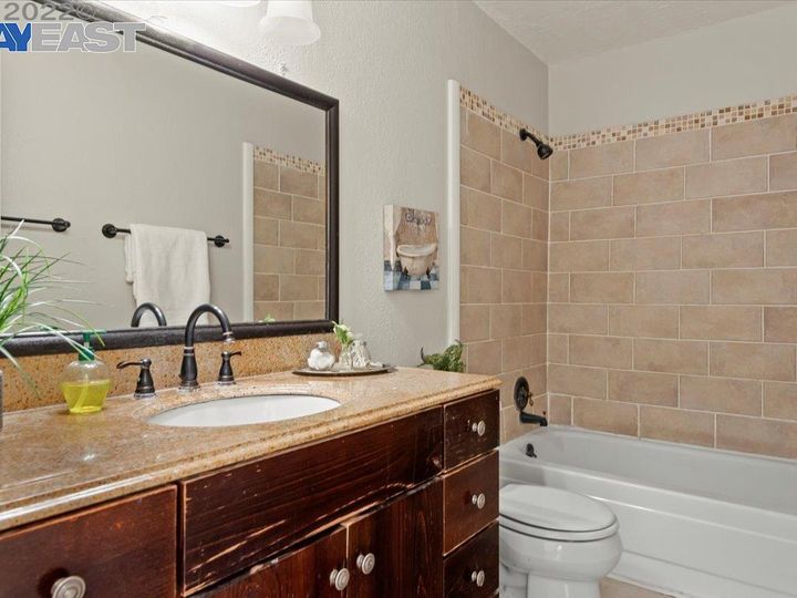38582 Kirk Ter, Fremont, CA, 94536 Townhouse. Photo 22 of 26