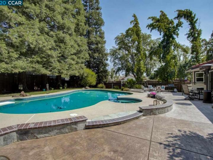 40 Chaucer Ct, San Ramon, CA | Inverness Park. Photo 32 of 40