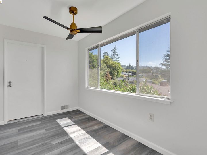 4031 Vale Ave, Oakland, CA | Redwood Heights. Photo 18 of 59