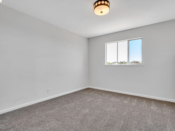4031 Vale Ave, Oakland, CA | Redwood Heights. Photo 37 of 59