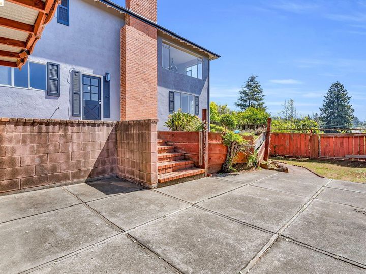 4031 Vale Ave, Oakland, CA | Redwood Heights. Photo 48 of 59