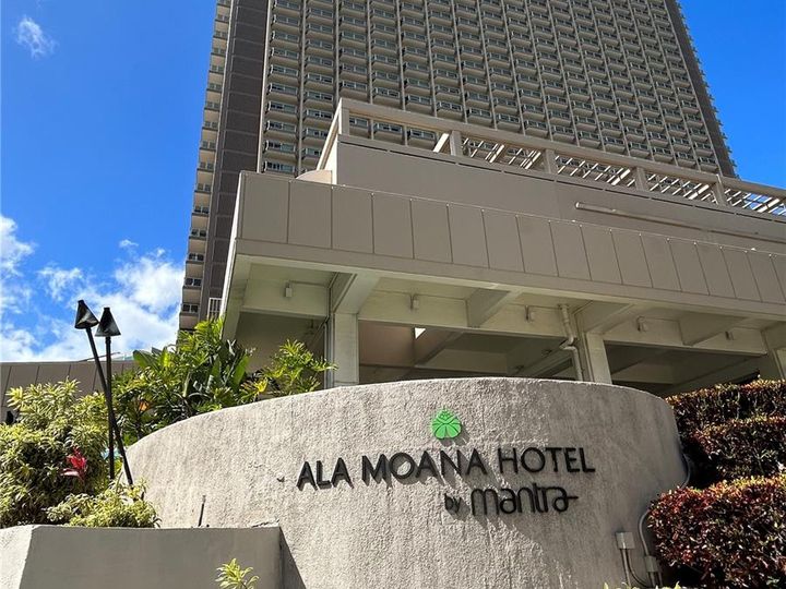 Ala Moana Hotel Condo condo #438. Photo 2 of 13