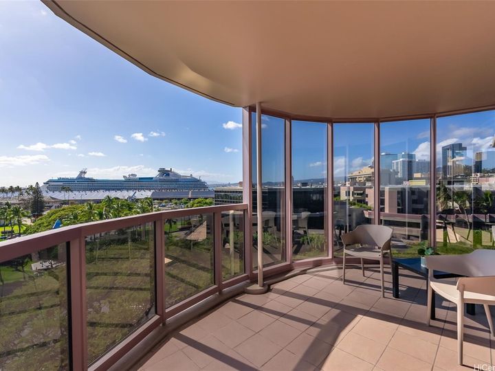 One Waterfront Tower condo #703. Photo 16 of 25