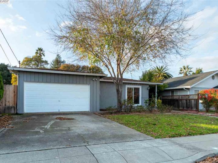 41531 Erma Ave, Fremont, CA | Mission Area. Photo 2 of 30
