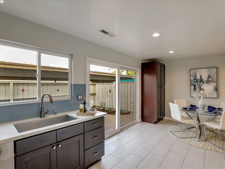4158 Redstone Ter, Fremont, CA, 94555 Townhouse. Photo 15 of 40