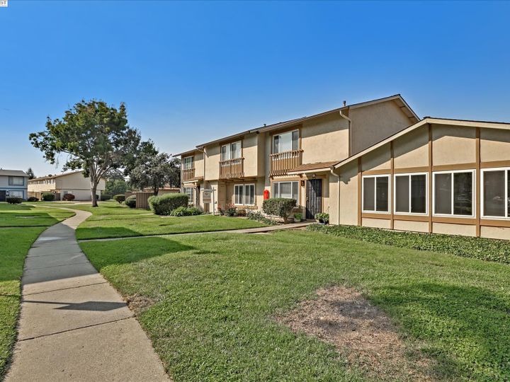4158 Redstone Ter, Fremont, CA, 94555 Townhouse. Photo 39 of 40