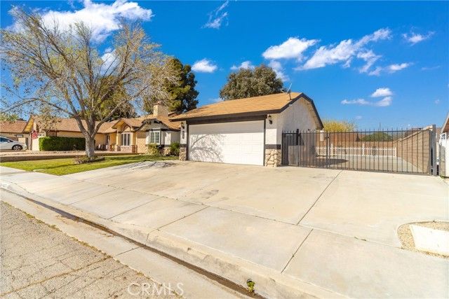 43157 18th St W, Lancaster, CA | . Photo 2 of 28