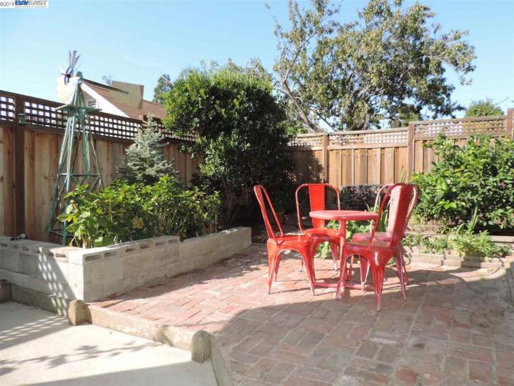 4386 James Ave, Castro Valley, CA | Upper Redwood. Photo 29 of 31