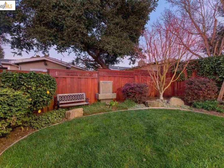 4408 Brookdale Ave, Oakland, CA | Maxwell  Park. Photo 22 of 30
