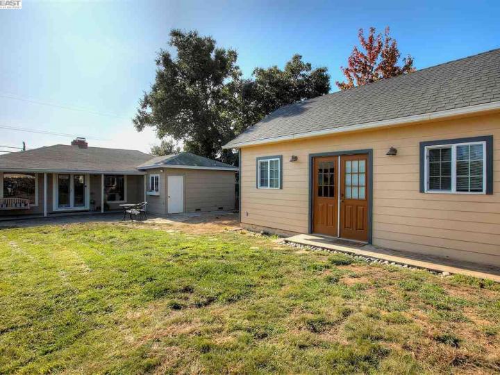 4416 James Ave, Castro Valley, CA | Upper Redwood. Photo 23 of 25