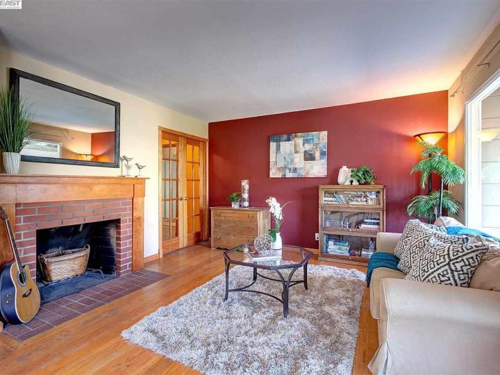 4416 James Ave, Castro Valley, CA | Upper Redwood. Photo 4 of 25