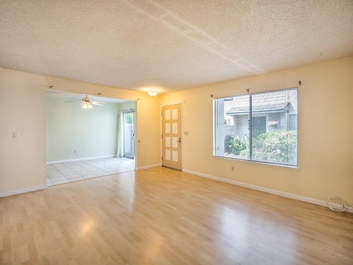 4432 Starboard Ct, Soquel, CA, 95073 Townhouse. Photo 4 of 39