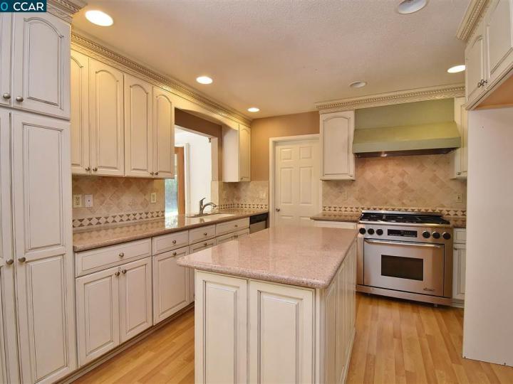 48 Eastbrook Ct, Clayton, CA | Southbrook. Photo 14 of 40