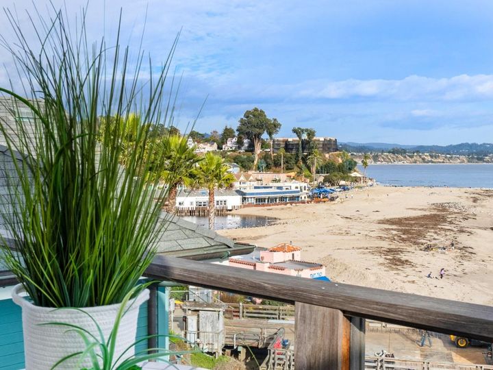4930 Cliff Dr, Capitola, CA | . Photo 34 of 60
