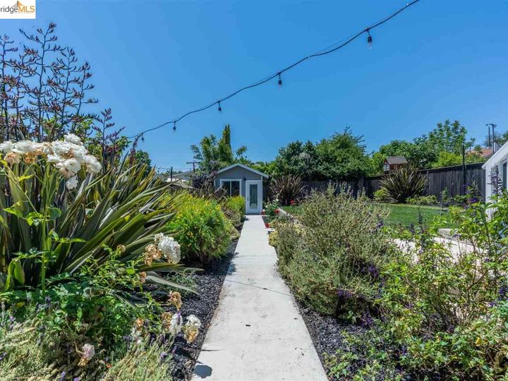 5209 Cole St, Oakland, CA | Maxwell Park. Photo 22 of 25