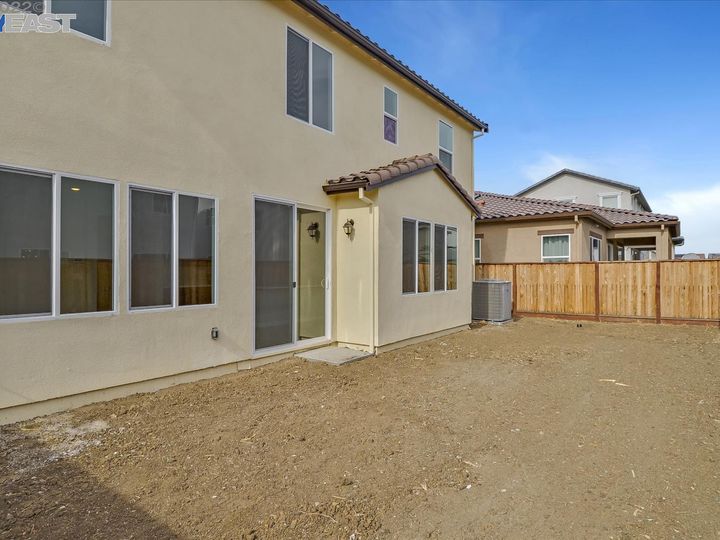 5349 Mcdowell Valley Ln, Antioch, CA | . Photo 32 of 40