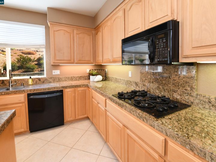 5391 Fernbank Dr, Concord, CA | Crystal Ranch. Photo 12 of 59