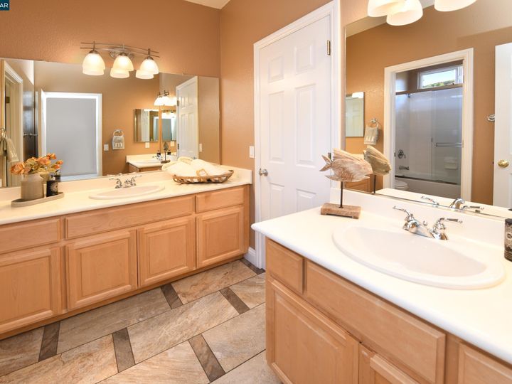 5391 Fernbank Dr, Concord, CA | Crystal Ranch. Photo 29 of 59