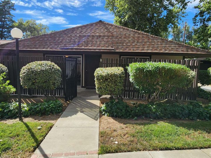 5420 Roundtree Ct #A, Concord, CA, 94521 Townhouse. Photo 2 of 19