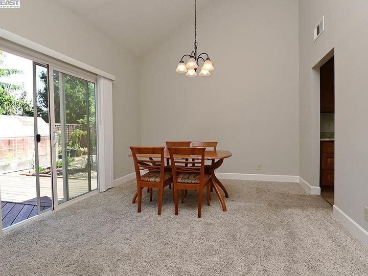 5474 Treeflower Dr Livermore CA Multi-family home. Photo 14 of 36