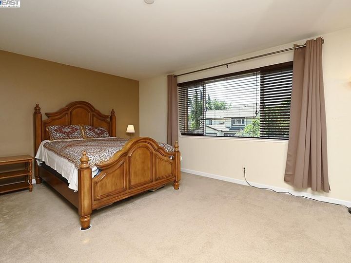 5474 Treeflower Dr Livermore CA Multi-family home. Photo 17 of 36