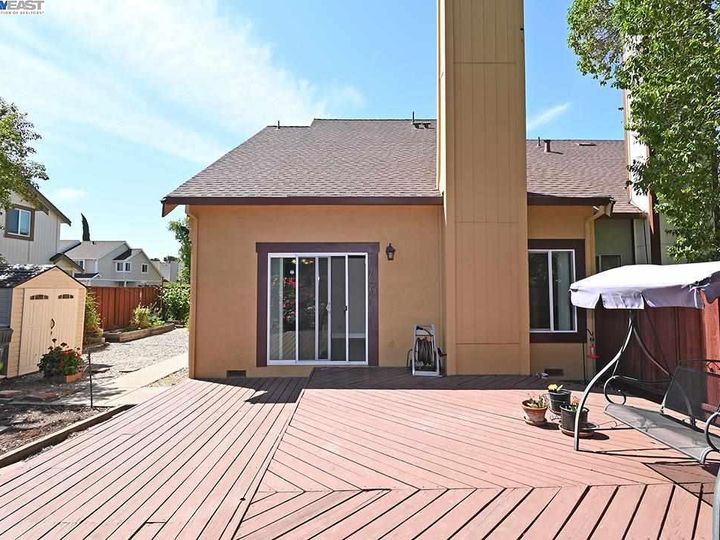 5474 Treeflower Dr Livermore CA Multi-family home. Photo 24 of 36