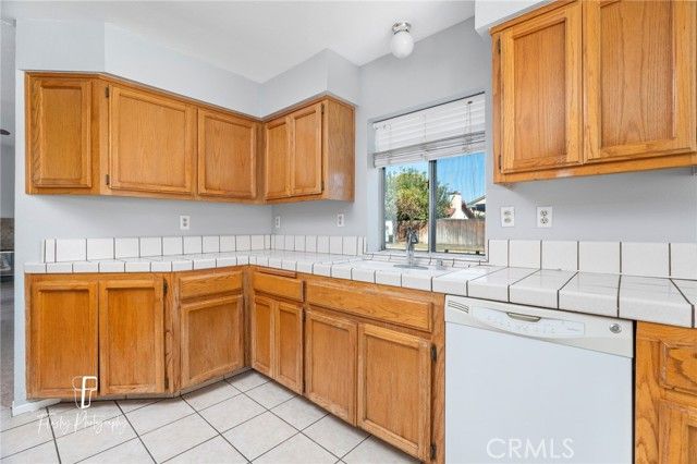 5601 Silver Crossing St, Bakersfield, CA | . Photo 6 of 32