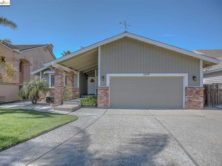 5619 Starfish Pl, Discovery Bay, CA | Delta Waterfront Access. Photo 2 of 36